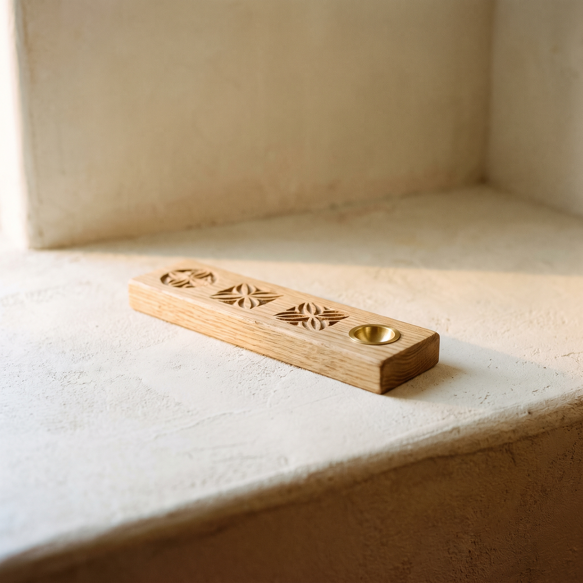 Natural Wood Incense Holder – studio