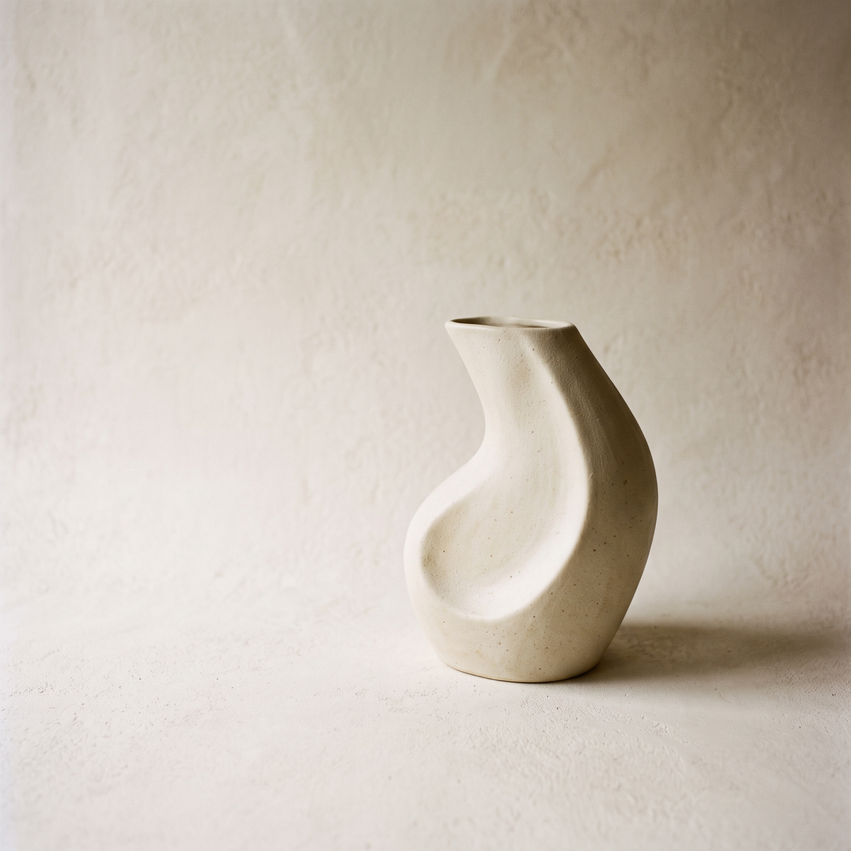 Abstract Female Body Ceramic Vase – studio